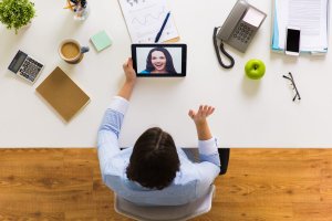 オンライン英会話スクールを英会話教室運営者が比較したまとめ